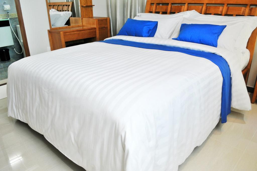 Airport Comfort Inn Premium Hulhumale Esterno foto