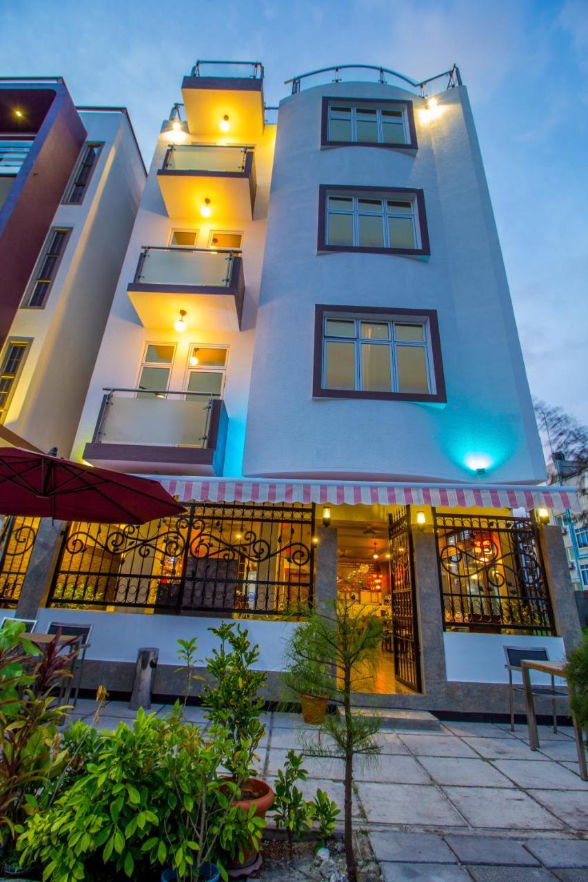 Airport Comfort Inn Premium Hulhumale Esterno foto